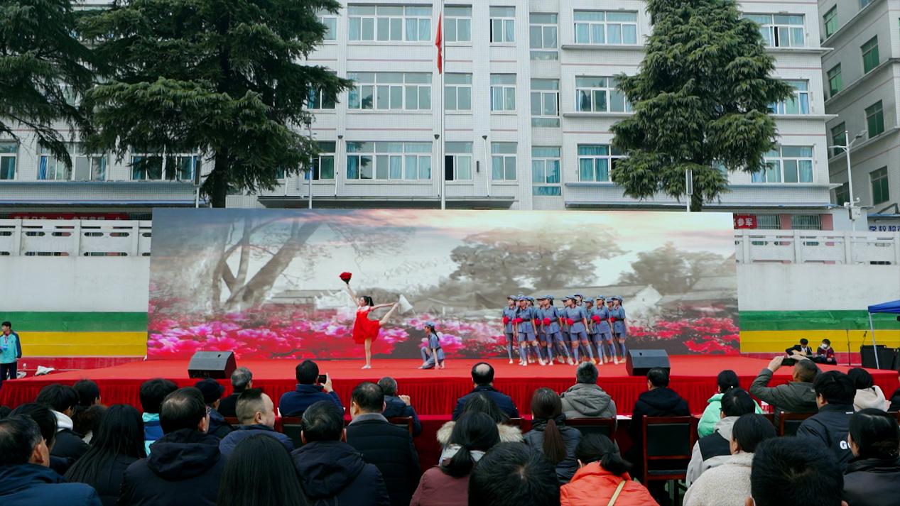 序列 01.00_04_40_38.Still012