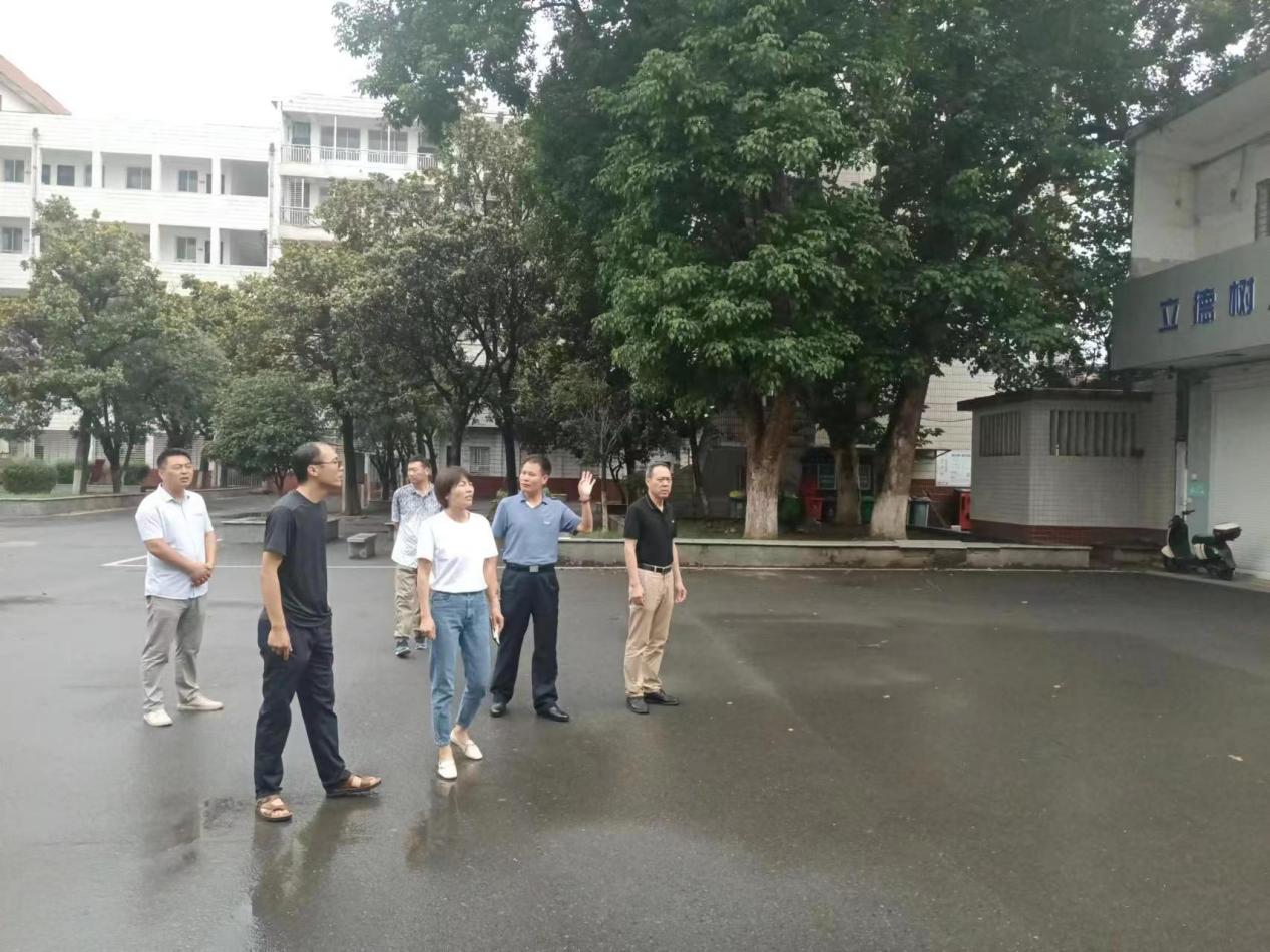 e7c347e2ef3ae5a20bda82b92dd0aba