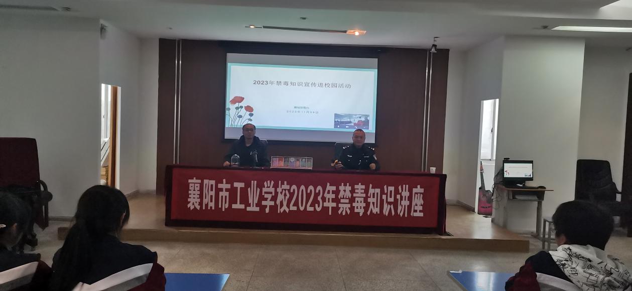 08209e80aeccb845a1955f3c80b0fbac