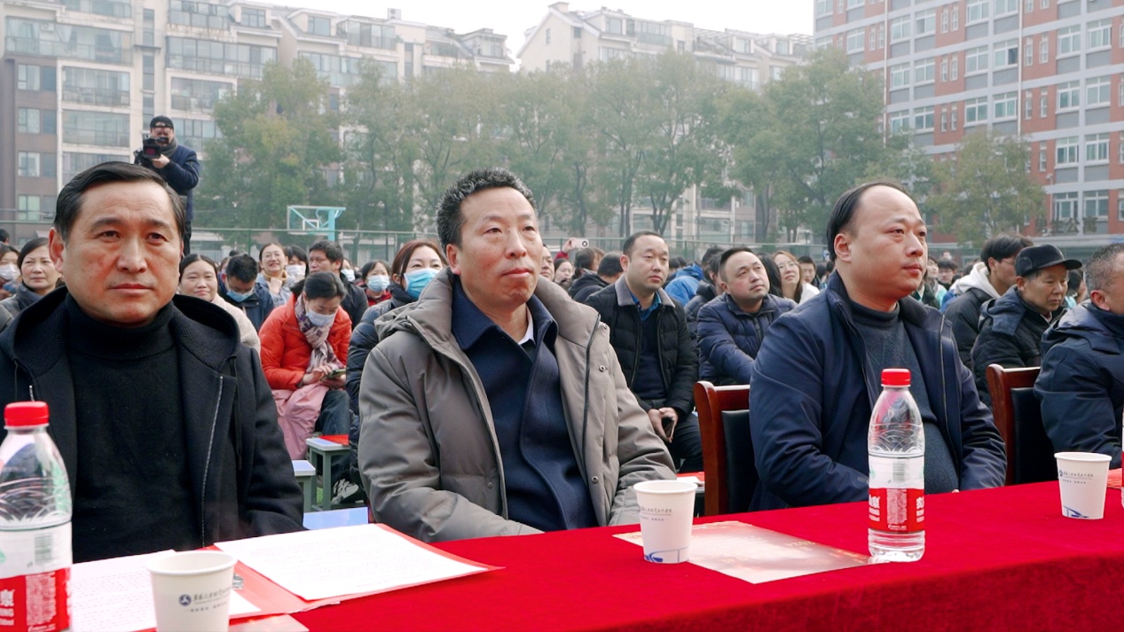 序列 01.00_03_29_07.Still010